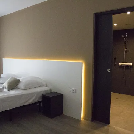 Hotell Planet One 3*